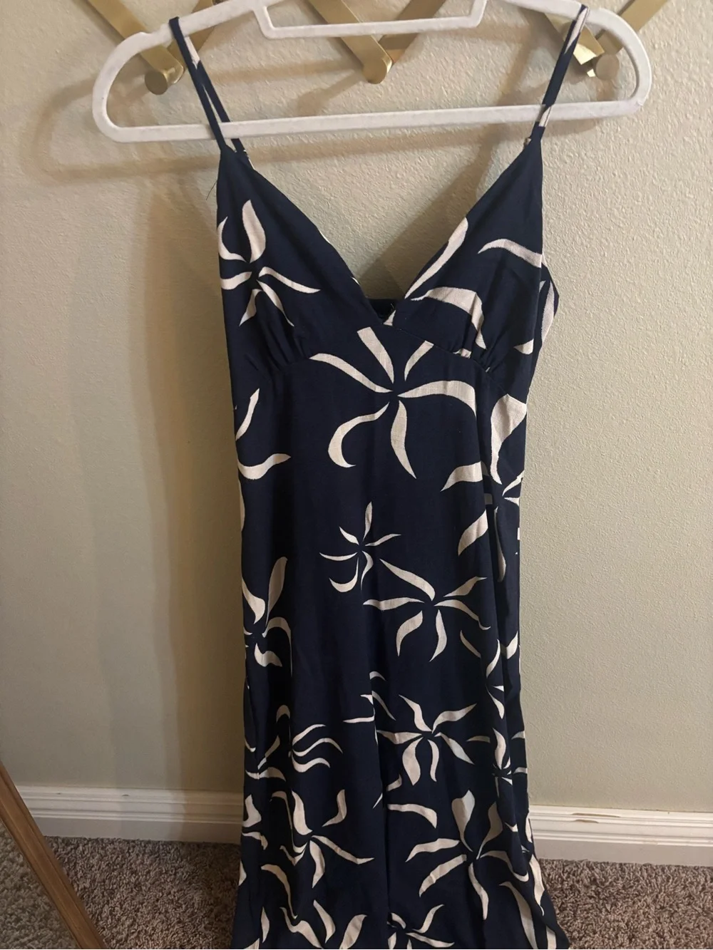 NWT Paper Heart Linen-Blend V-Neck Maxi Dress Navy Size M